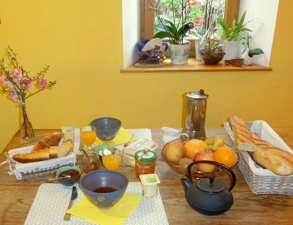 Bed and Breakfast La Colline Bleue Banne Екстер'єр фото