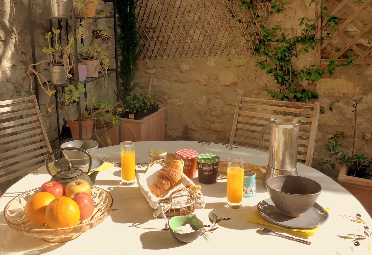 Bed and Breakfast La Colline Bleue Banne Екстер'єр фото